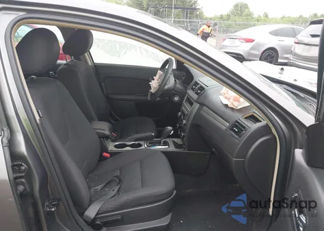 2012 Ford Fusion Se z USA, uszkodzony, nr VIN 3FAHP0HA4CR207481